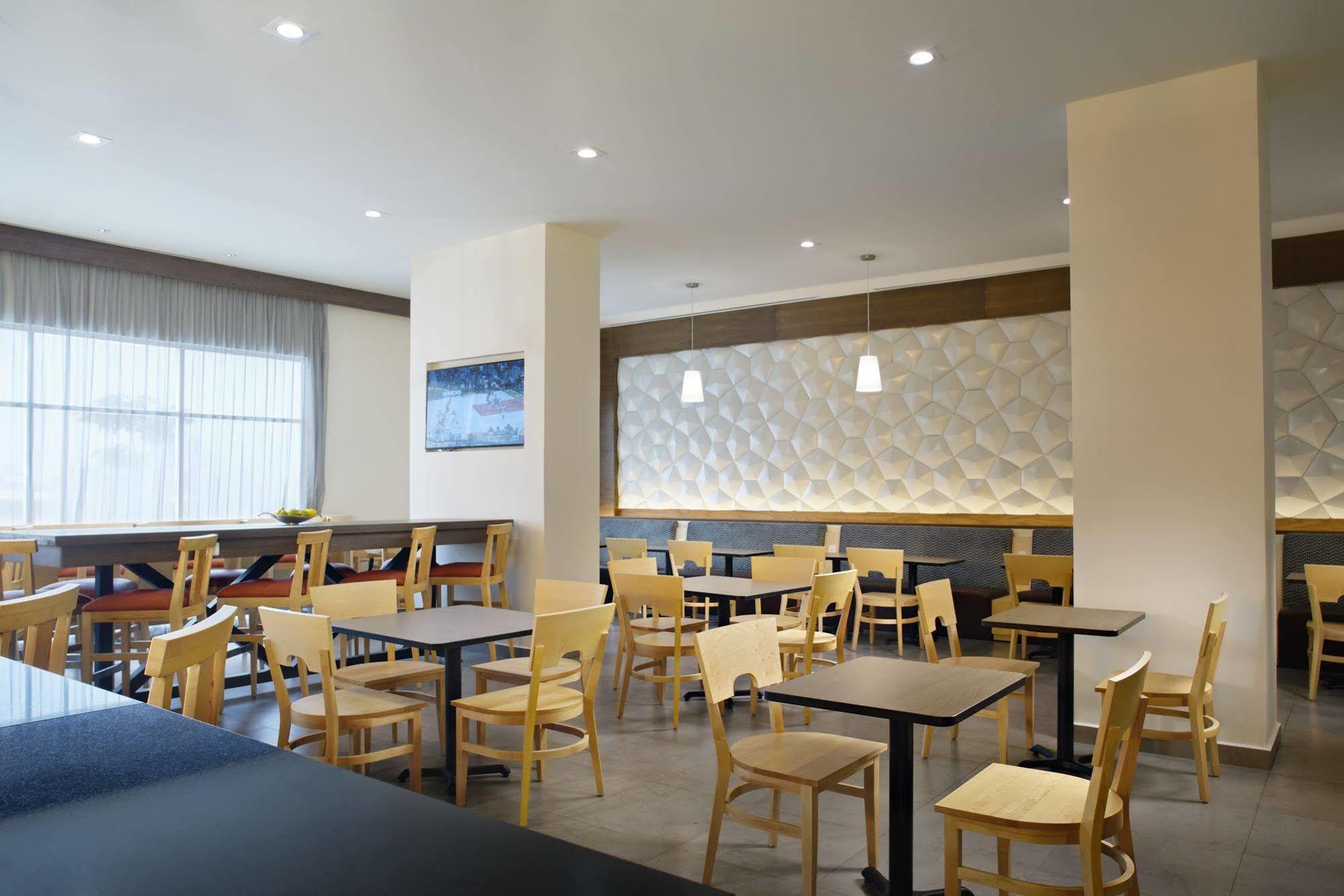 Hotel Fairfield Inn&suites By Marriott Tabasco